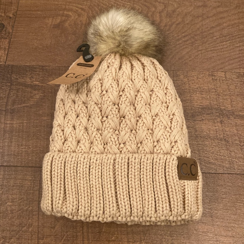 C.C NWT Knit Pom Cuffed Beanie in Peanut Beige with Faux-Fur Pom OSFM